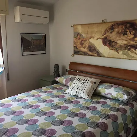 In Liberty Palace From The Early 1900s Appartement *