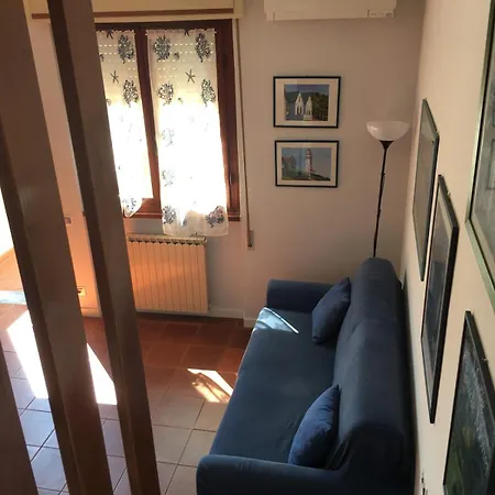 In Liberty Palace From The Early 1900s * 비아레지오