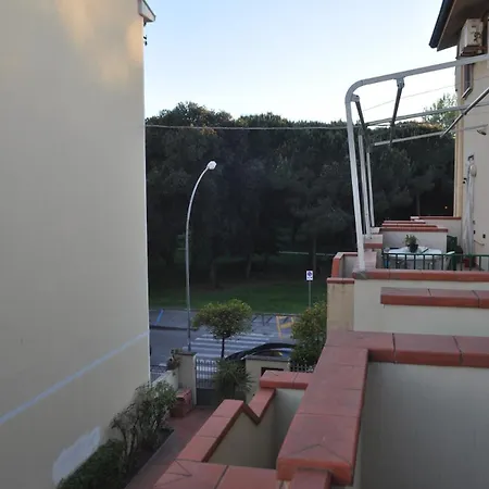 In Liberty Palace From The Early 1900s Apartment