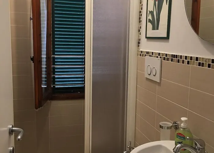 In Liberty Palace From The Early 1900s Apartament Viareggio