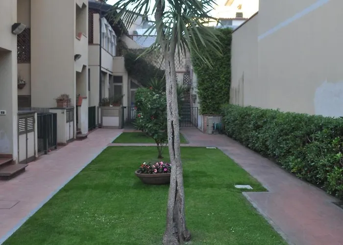 In Liberty Palace From The Early 1900s Виареджо